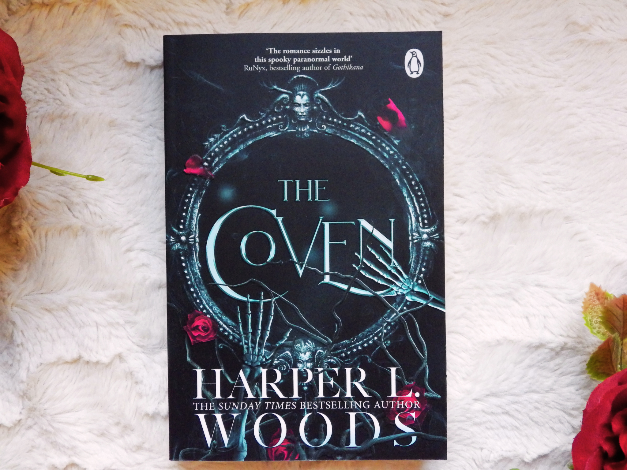 The Coven, Harper L. Woods (softback)