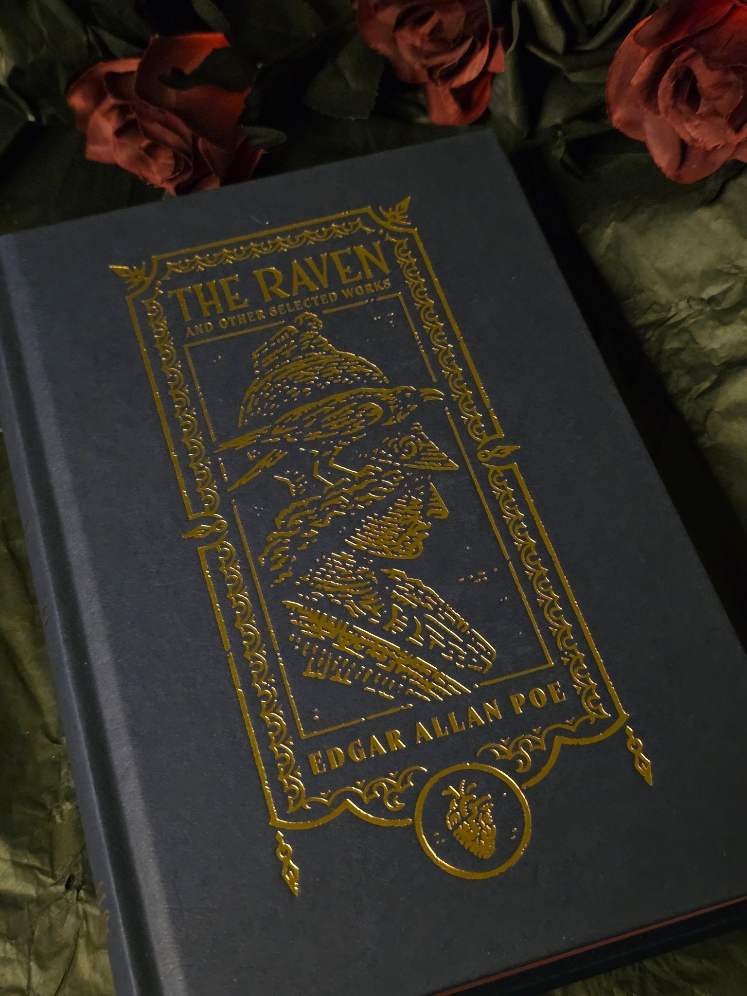 The Raven and Other Selected Works (The Gothic Chronicles Collection): Deluxe Edition, Edgar Allan Poe - Dark Rose Emporium
