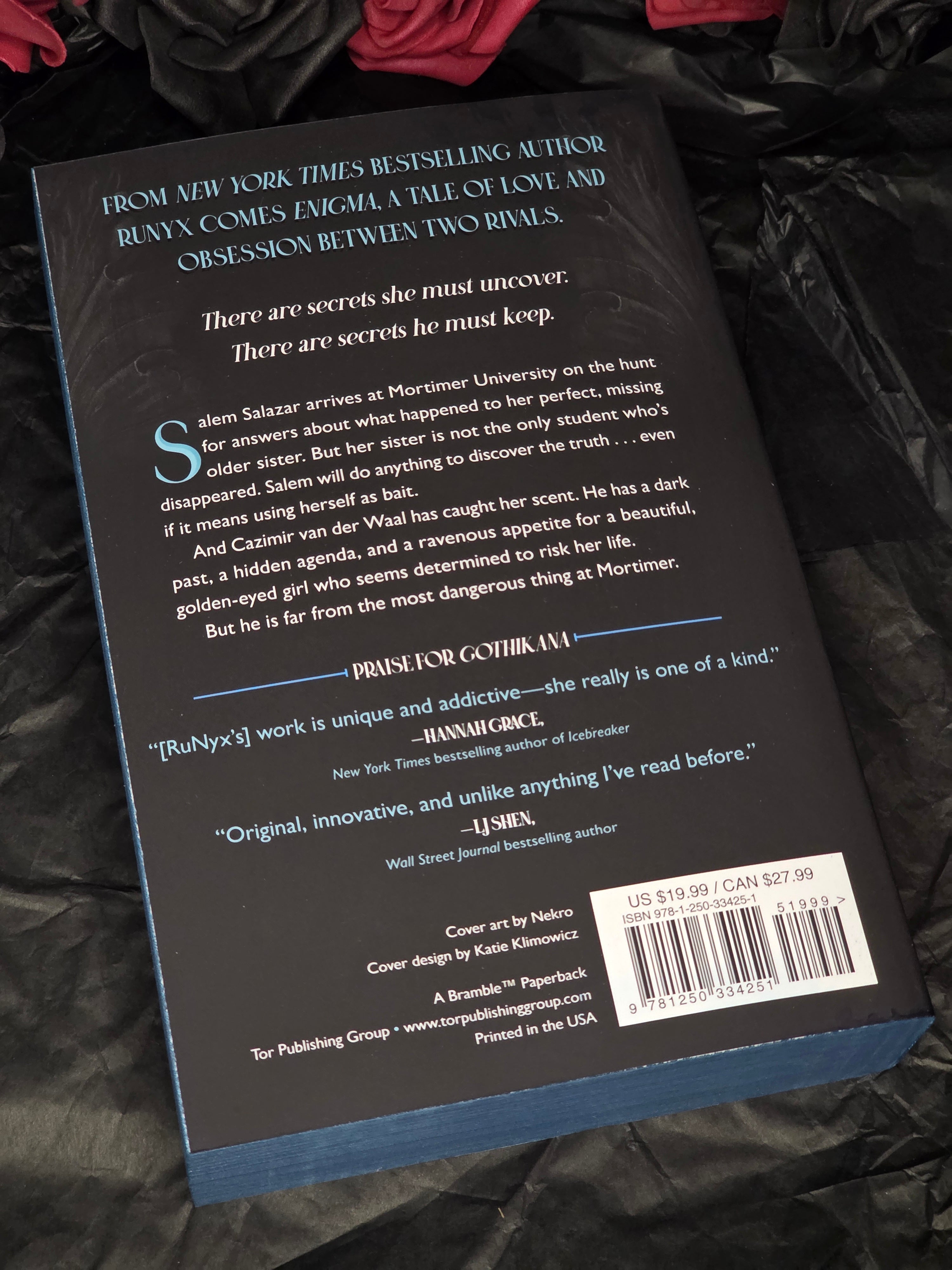Enigma (Deluxe Edition), by RuNyx (softback, english edition)