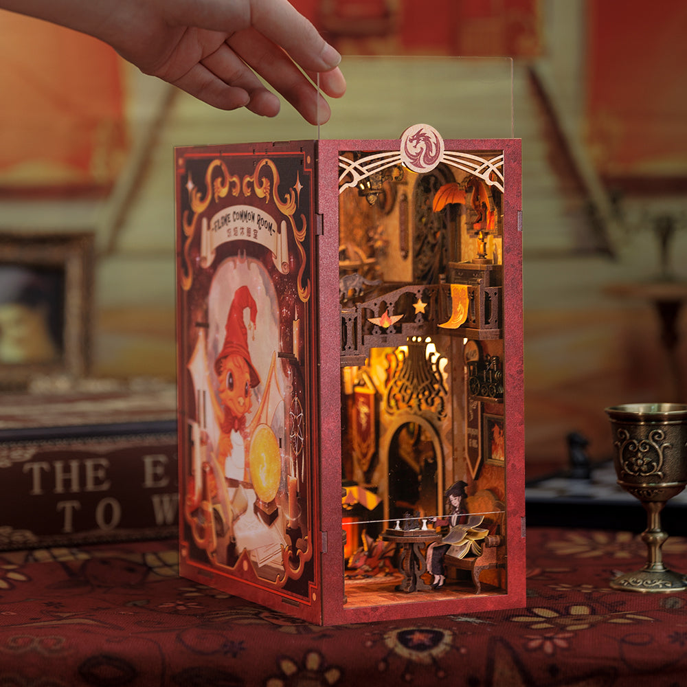 Book Nook DIY Kit - Flame Common Room